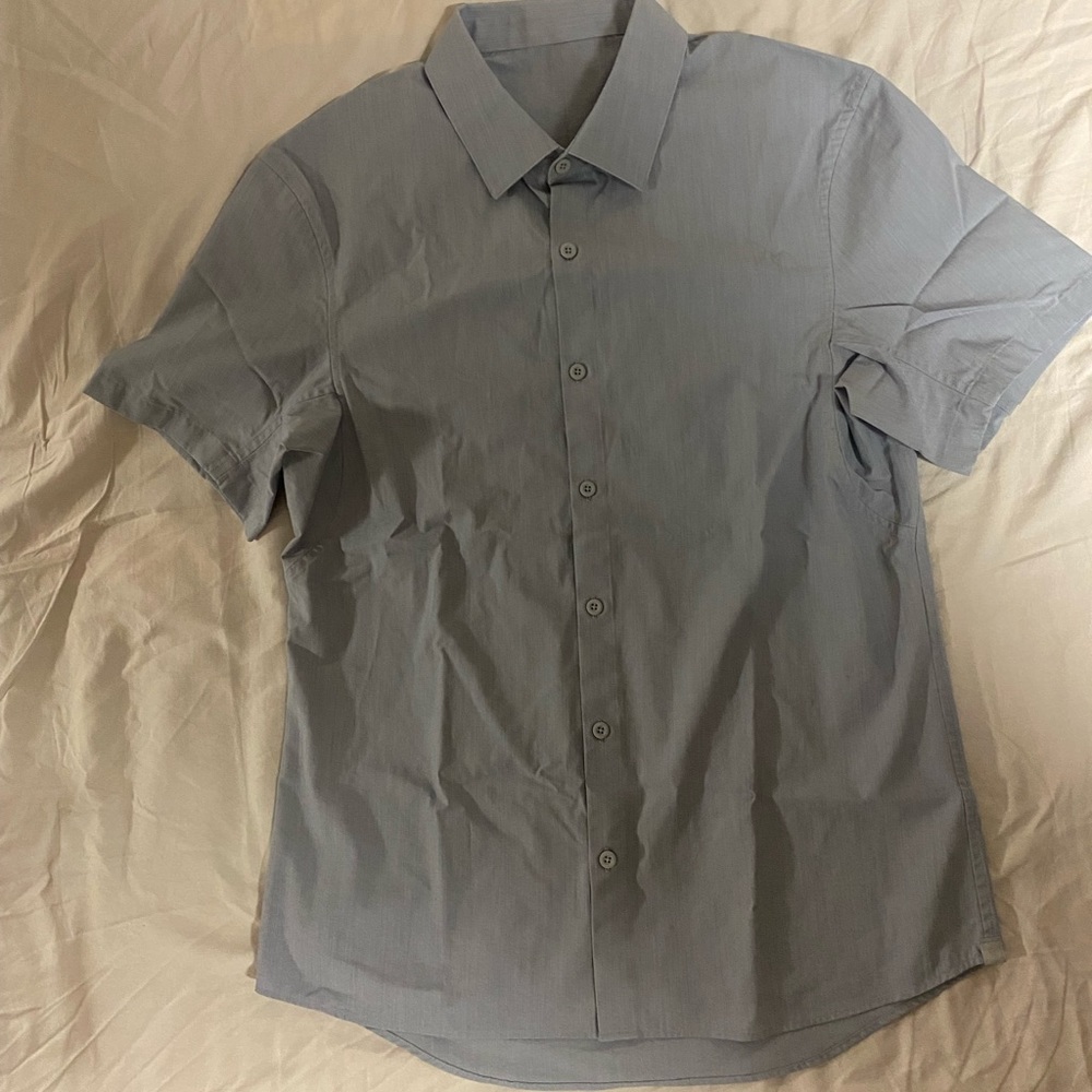 Lululemon Down to the Wire Button down Shirt Med